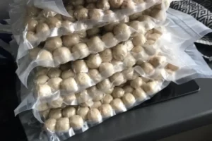 16360596-fe63-41b9-9102-f15f9b3bad01